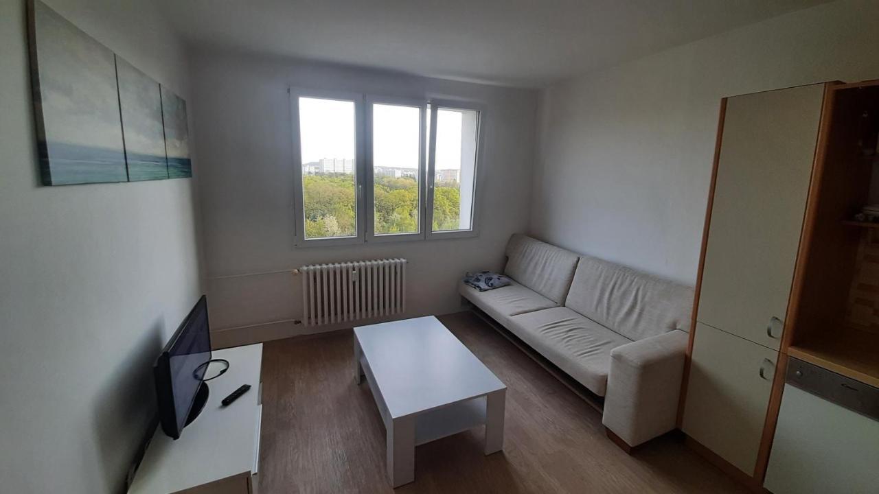 Apartment Kamyk Прага Екстер'єр фото